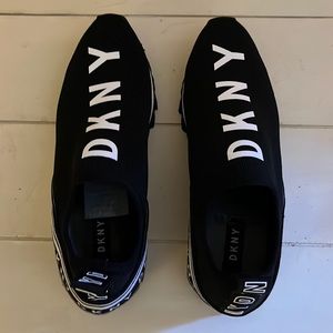 DKNY sneakers 6.5
